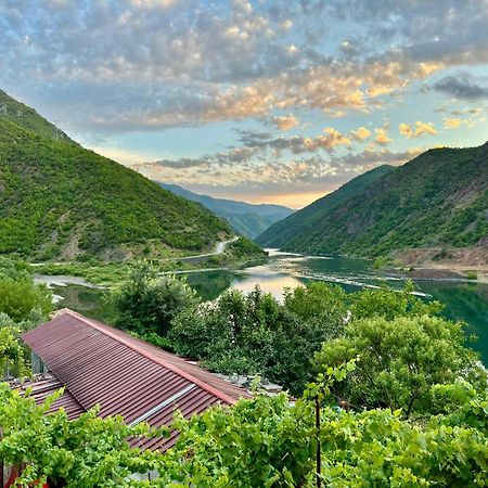 Koman_Lakeview_Apartments Шкодер Экстерьер фото